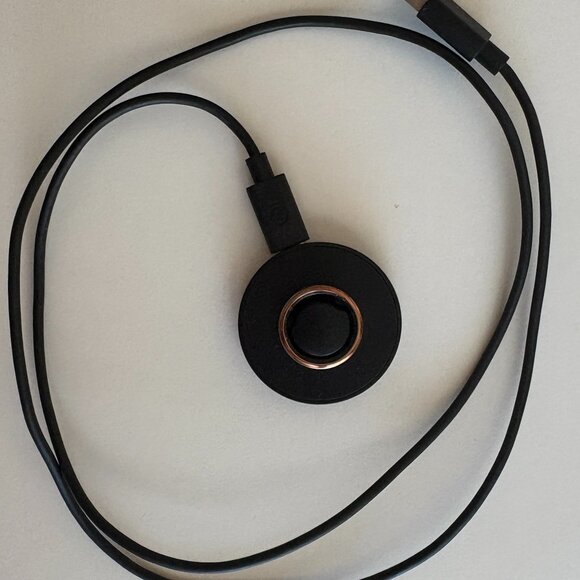 Oura Ring | Rose Gold - Picture 1 of 4